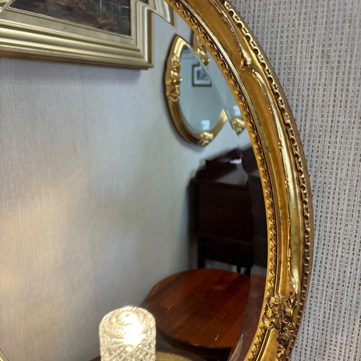 Fabulous ornate gilt oval shaped wall mirror - Image 4