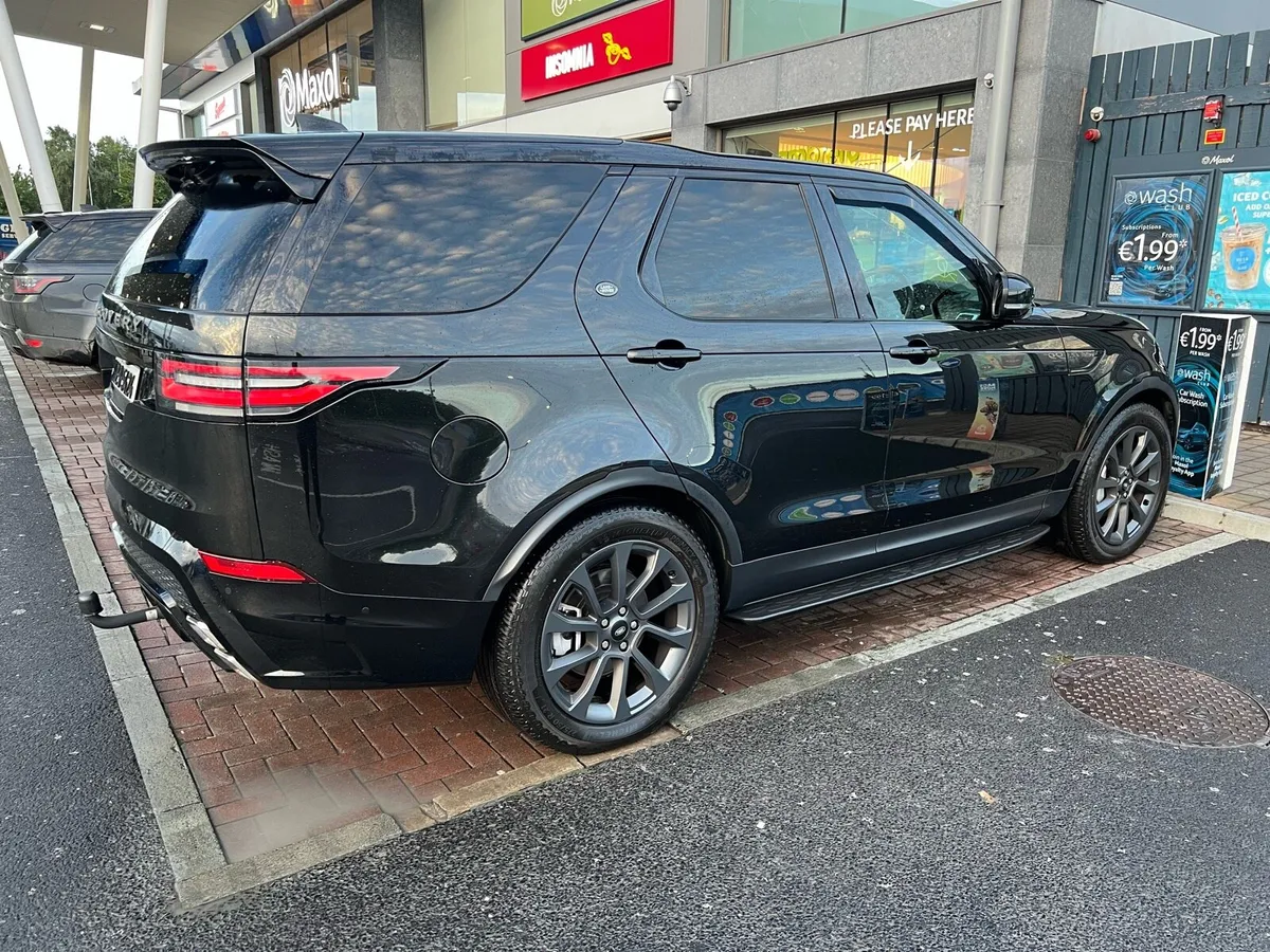 Land Rover Discovery 5 - Image 2