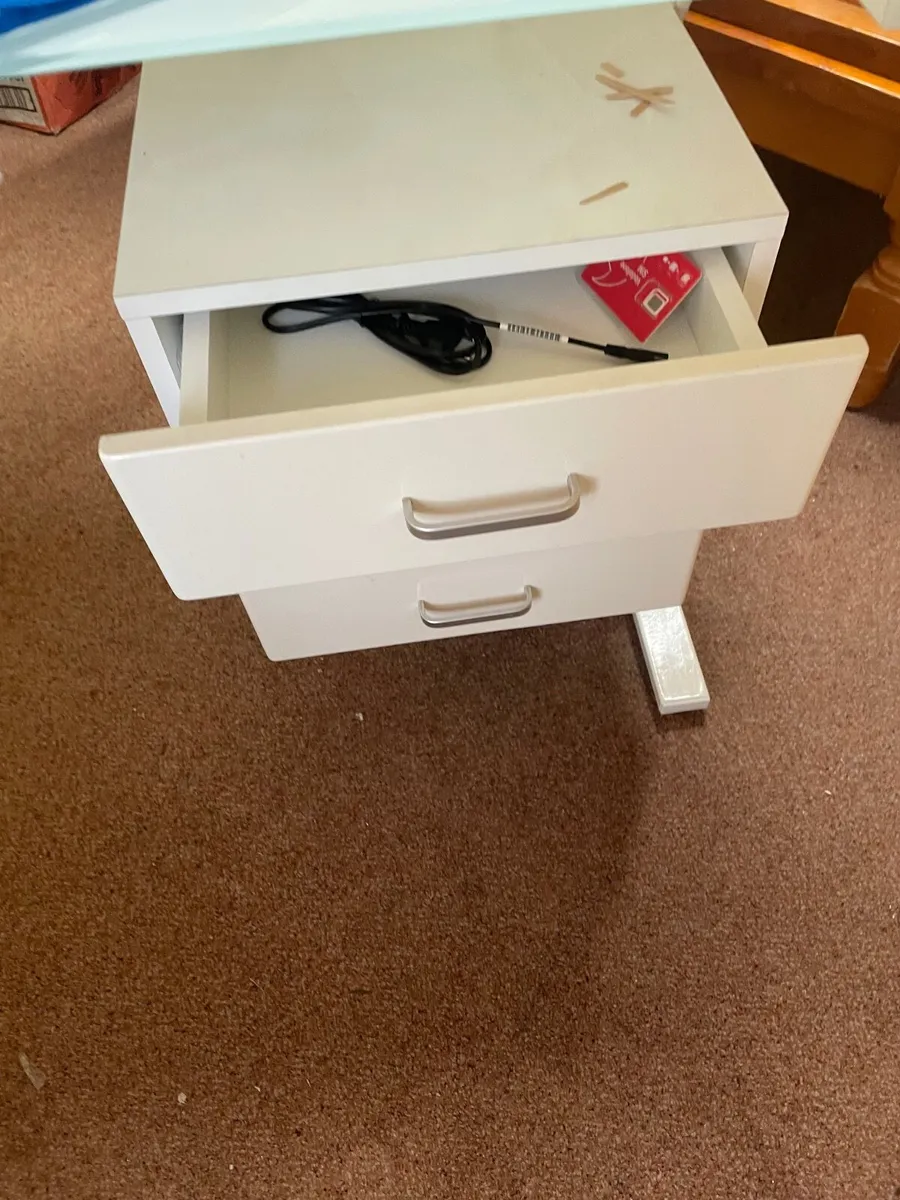 Glass desk table - Image 1