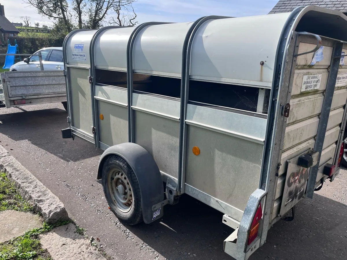 Ifor Williams P8 Sheep Trailer - Image 3