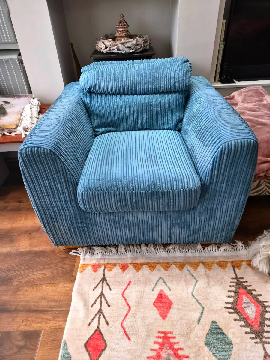 DFS armchair
