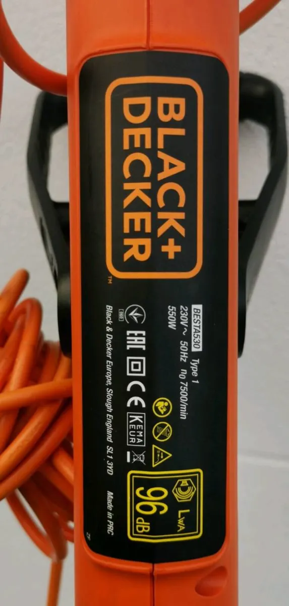 Black+Decker Electric Strimmer - Image 3