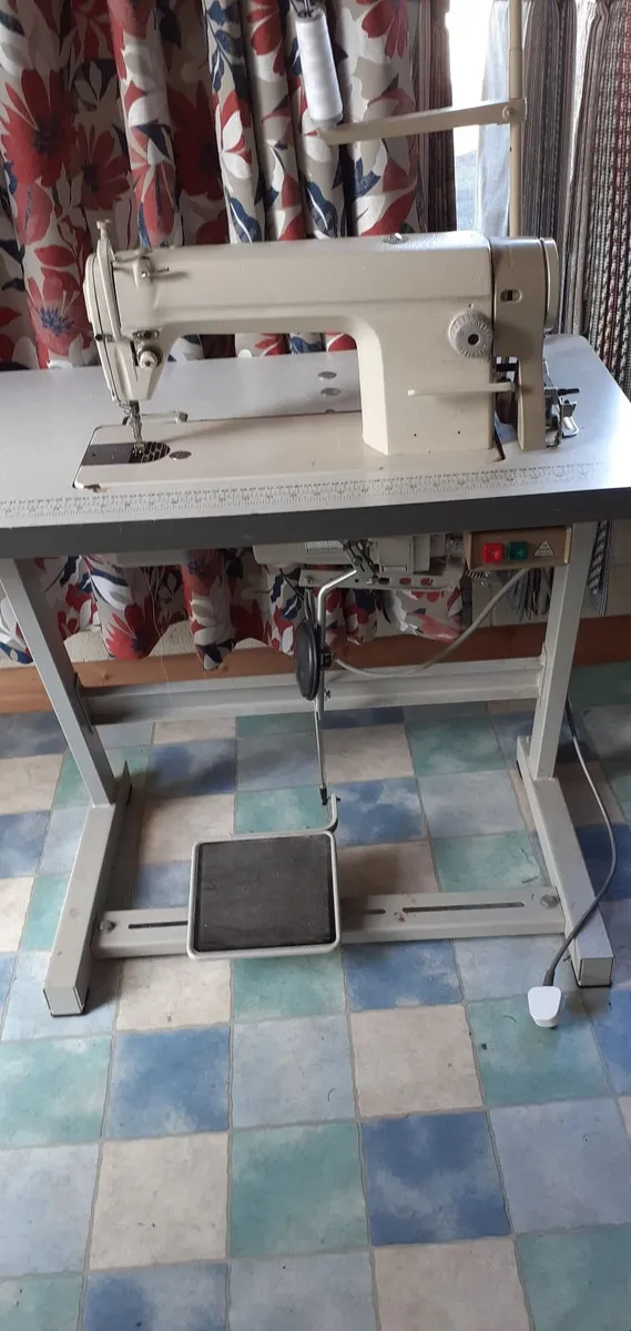 Industrial sewing machine