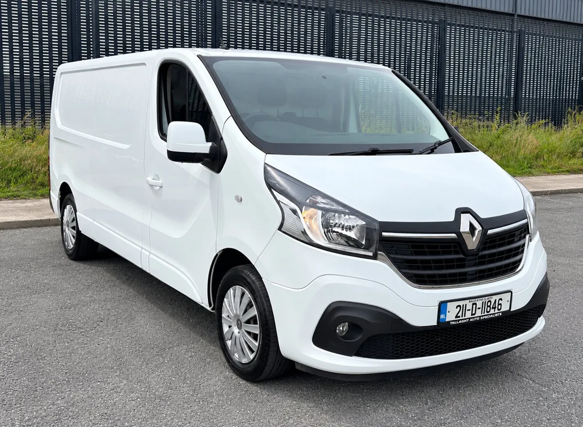 2021 Renault Trafic 2.0 Reverse Camera - Image 1