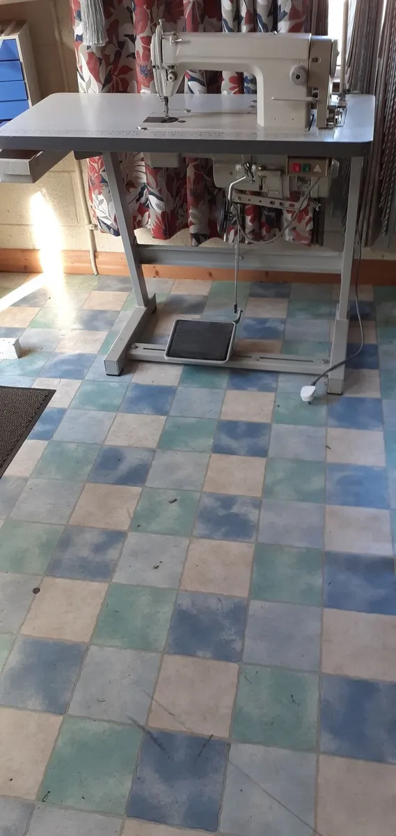 Industrial sewing machine