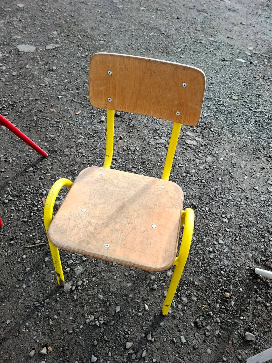 Old school chairs - Image 4