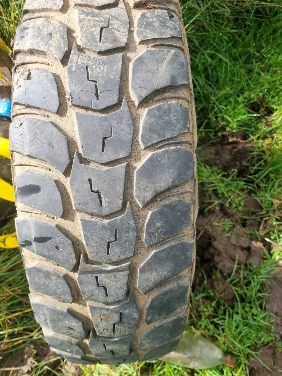 Landrover defender steel wheels - Image 1