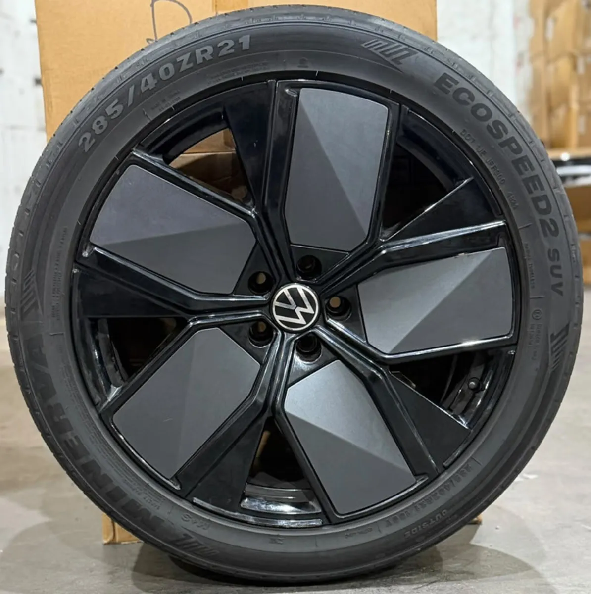 21" Genuine VW TOUAREG MK3 760 Alloy Wheels & Tyre - Image 4