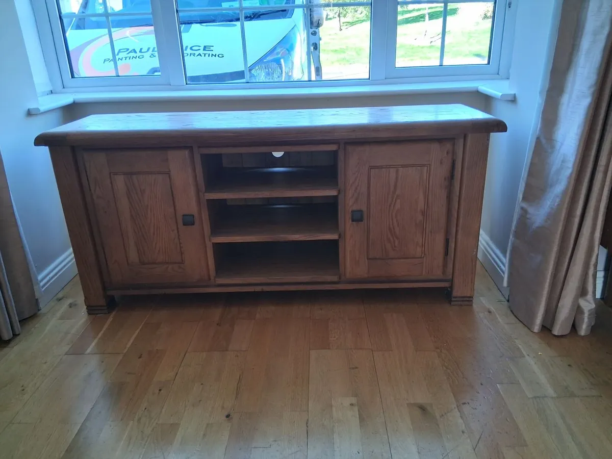 TV  STAND - Image 3