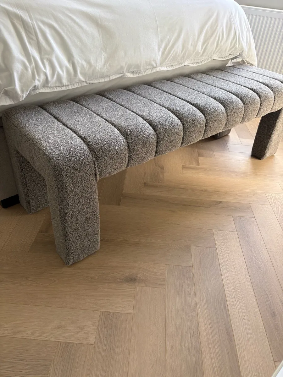 Bench for end of bed or hallway - Image 1