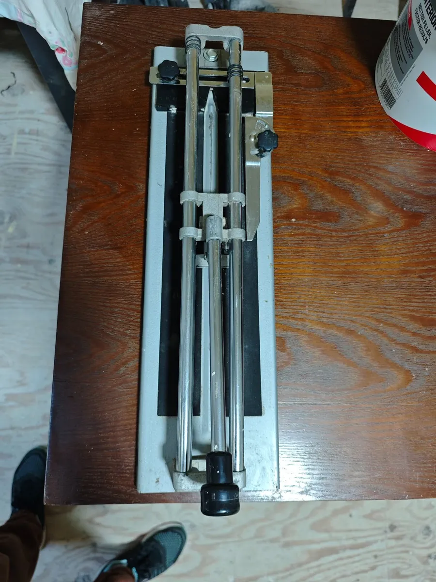 tiles cutter