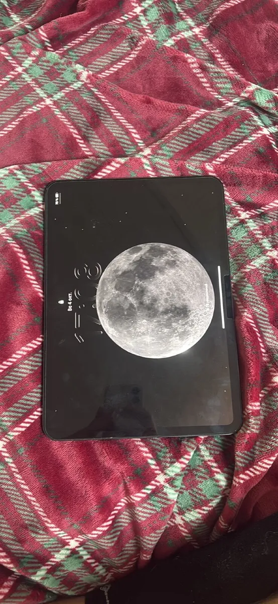iPad - Image 2