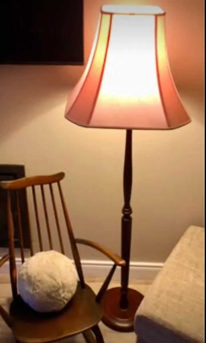 Standard lamp - Image 1