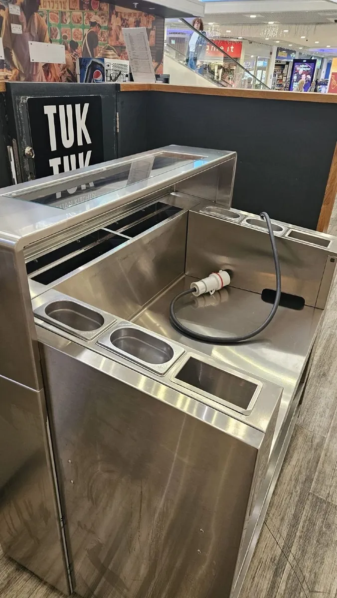 commercial Plug in mobile cooking station - Image 4