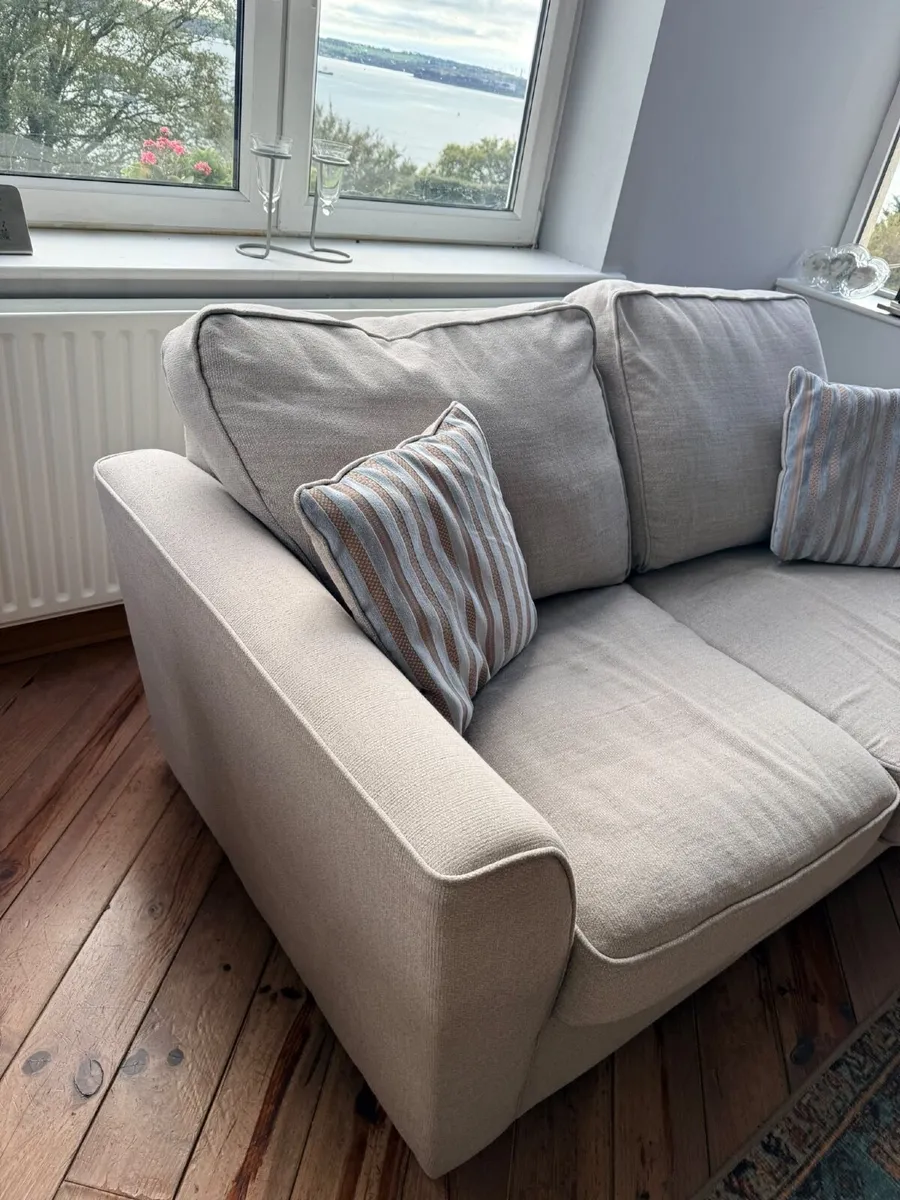Two Seater Couch - Image 3