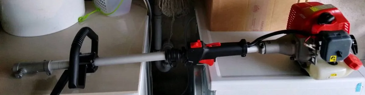 Mitox Long Reach Hedge Trimmer Engine - Image 2