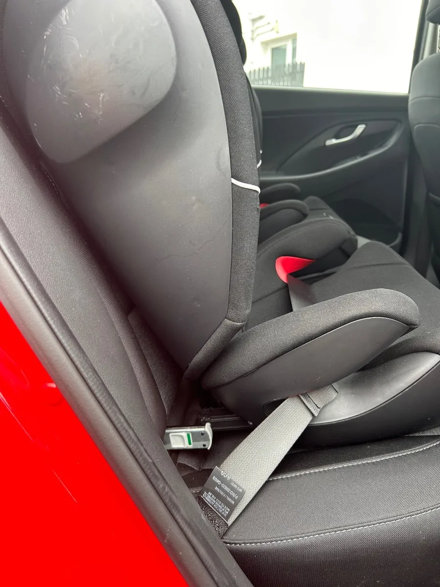 Child car seats - Image 4