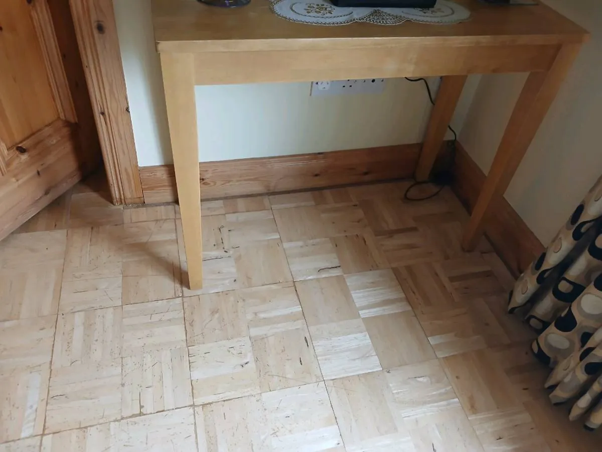 Hall table - Image 1