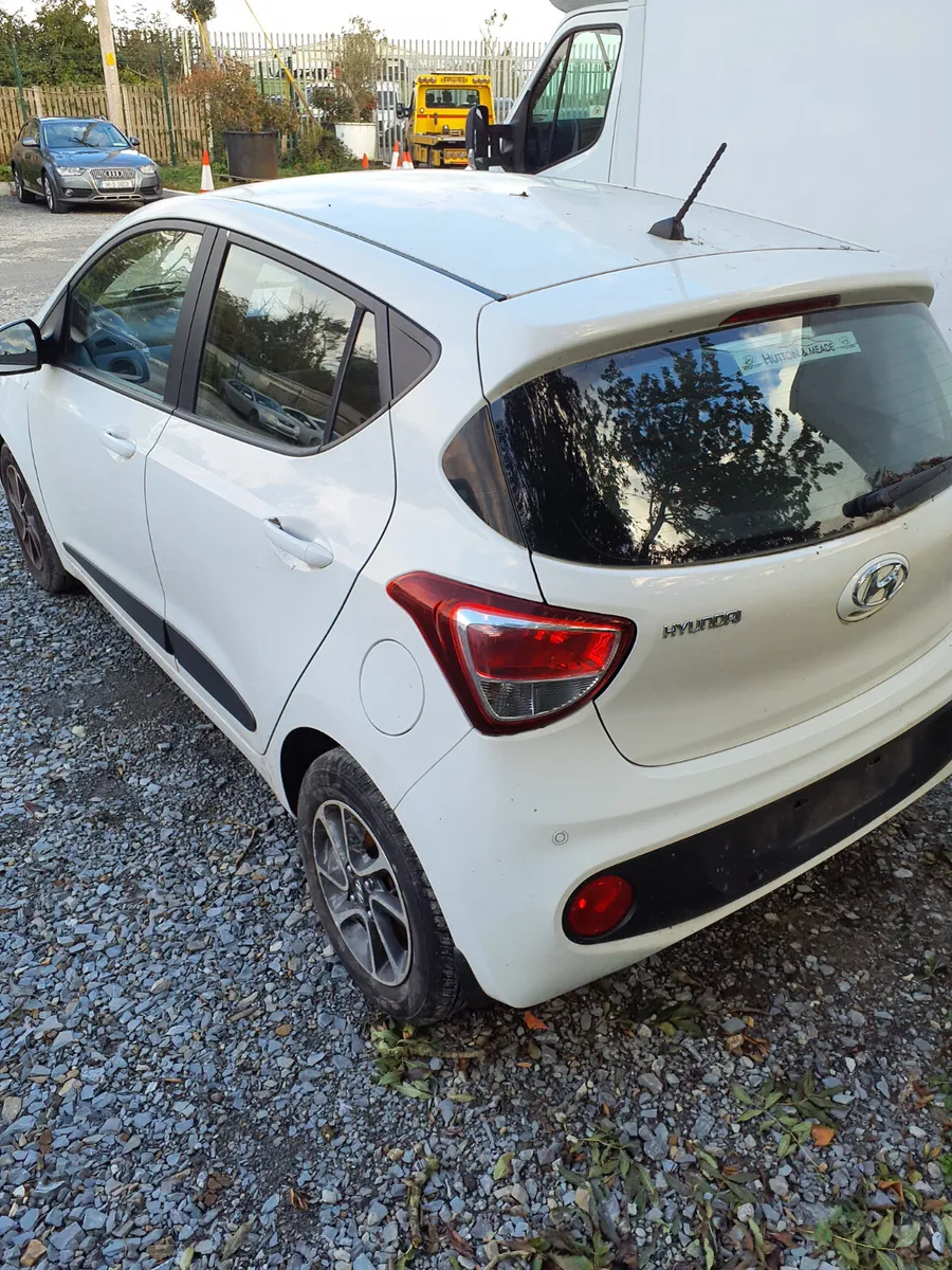 Hyundai i10 2017 Only 46,000 km - Image 4