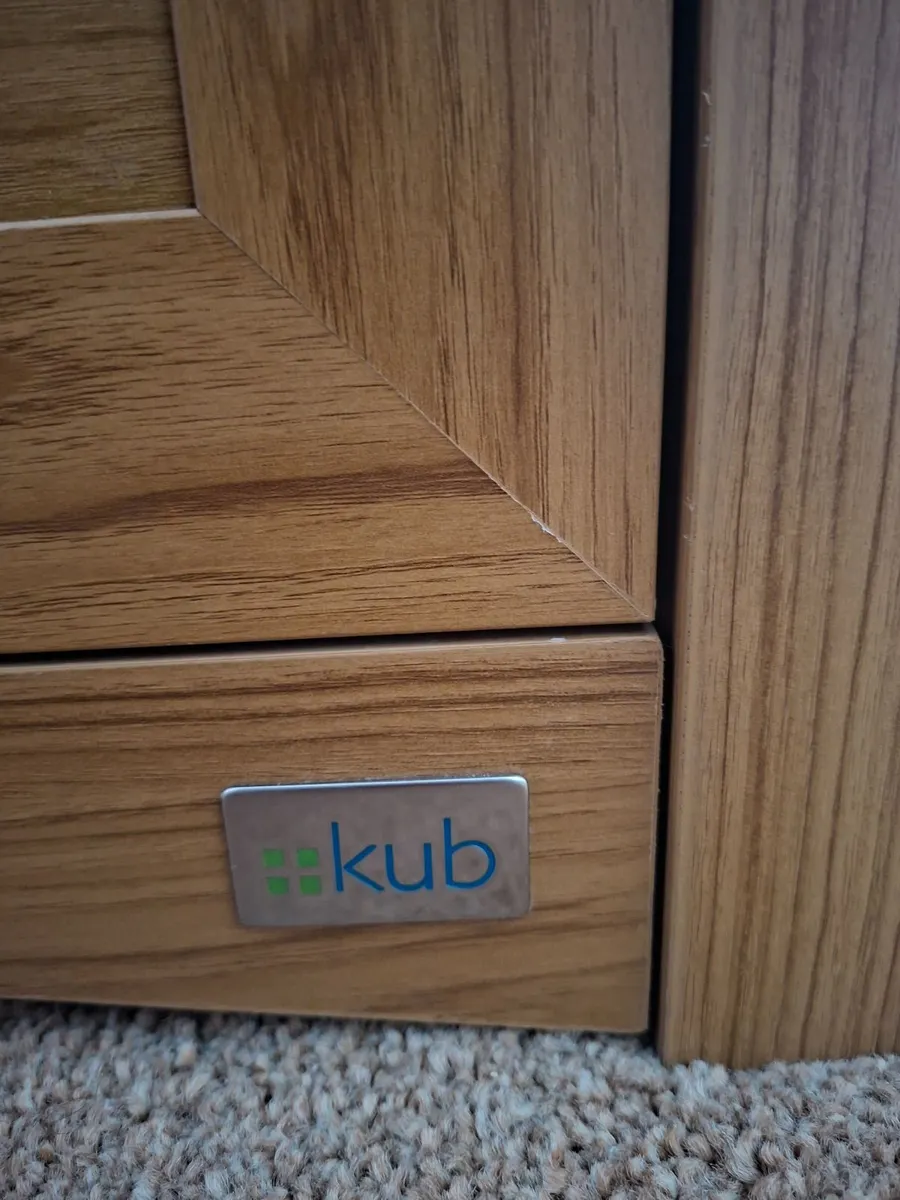 KUB nursery furniture set changing unit & wardrobe - Image 3