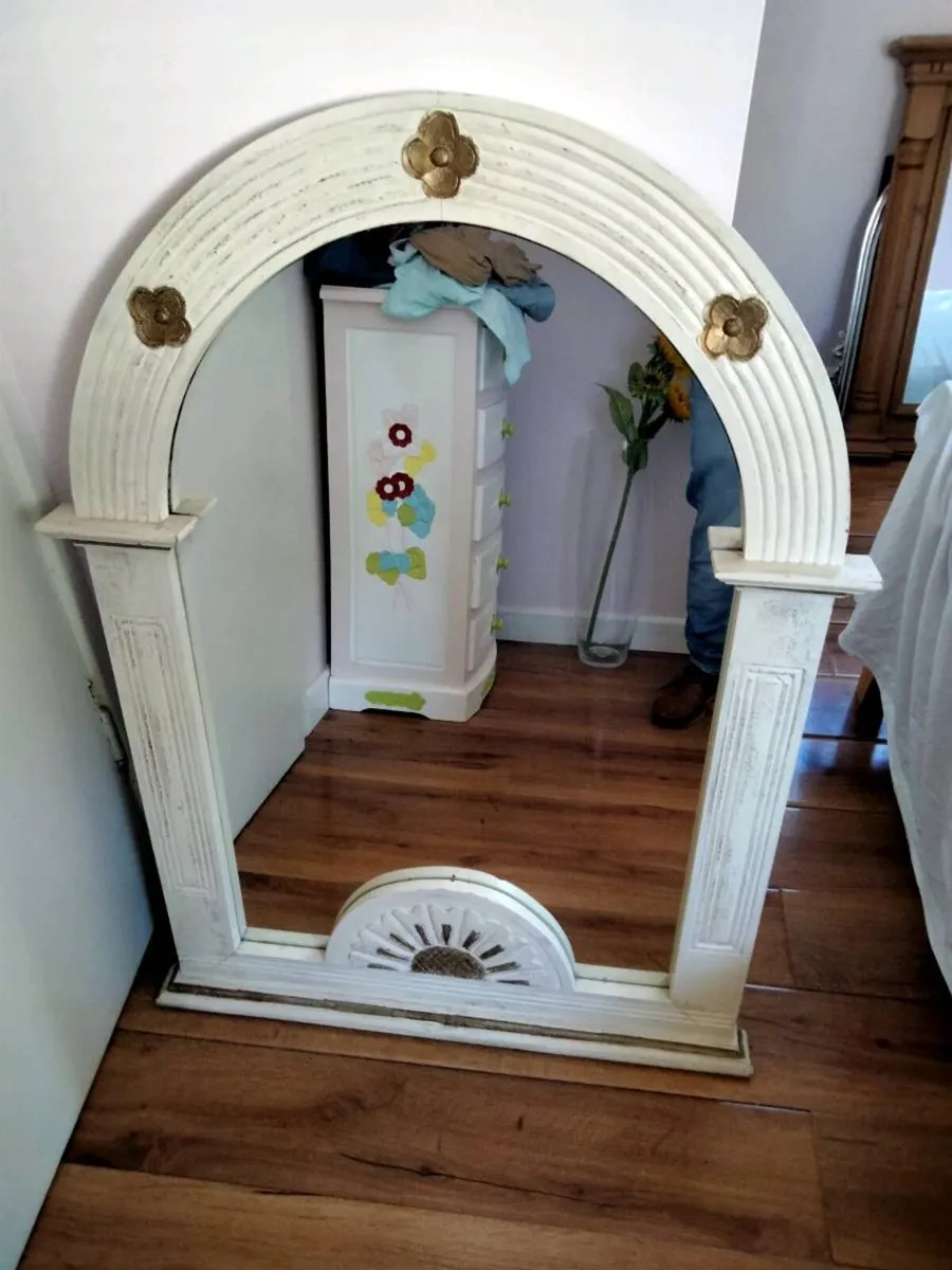 Arched Wall Mirror - Image 1
