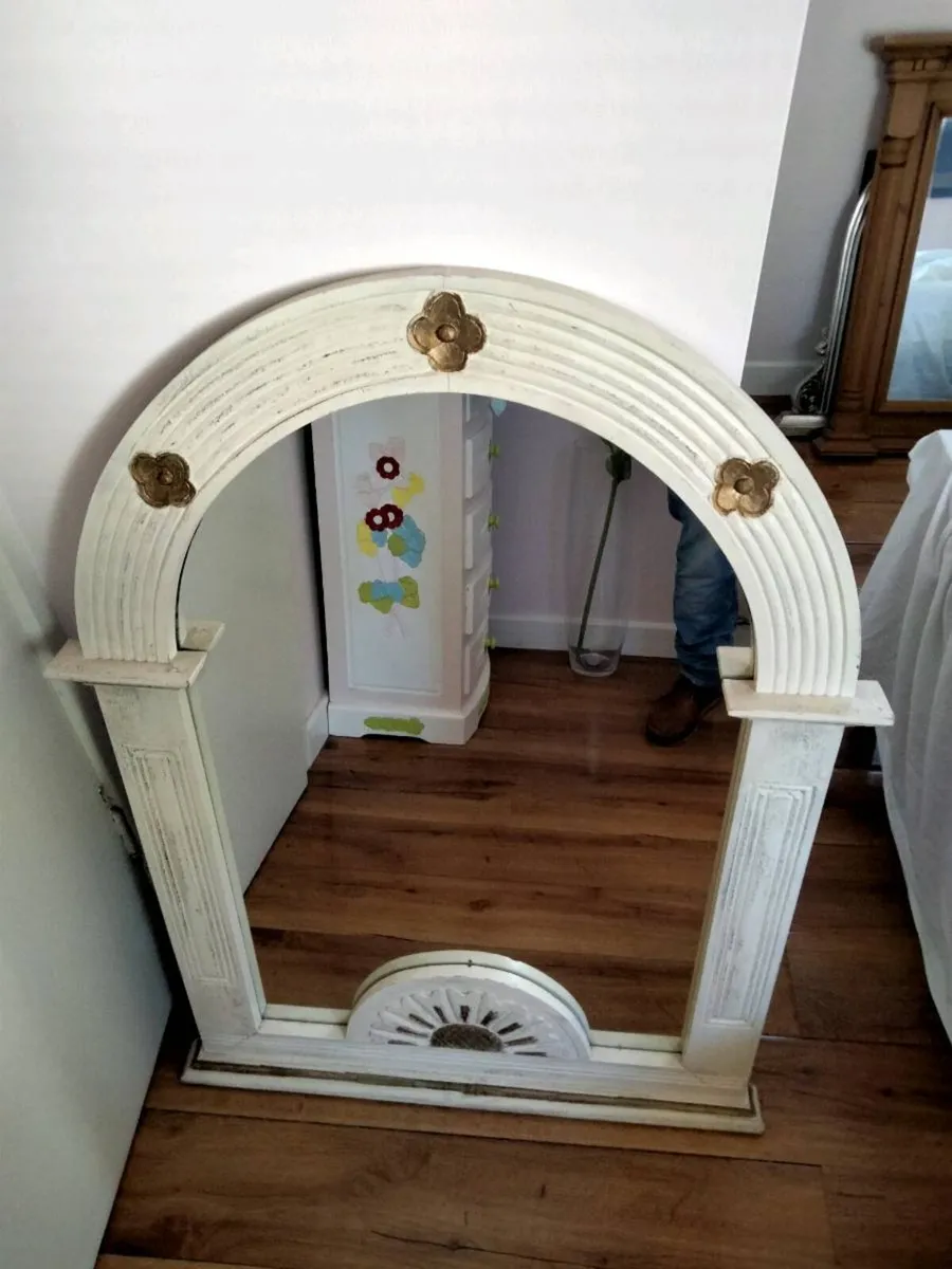 Arched Wall Mirror - Image 2