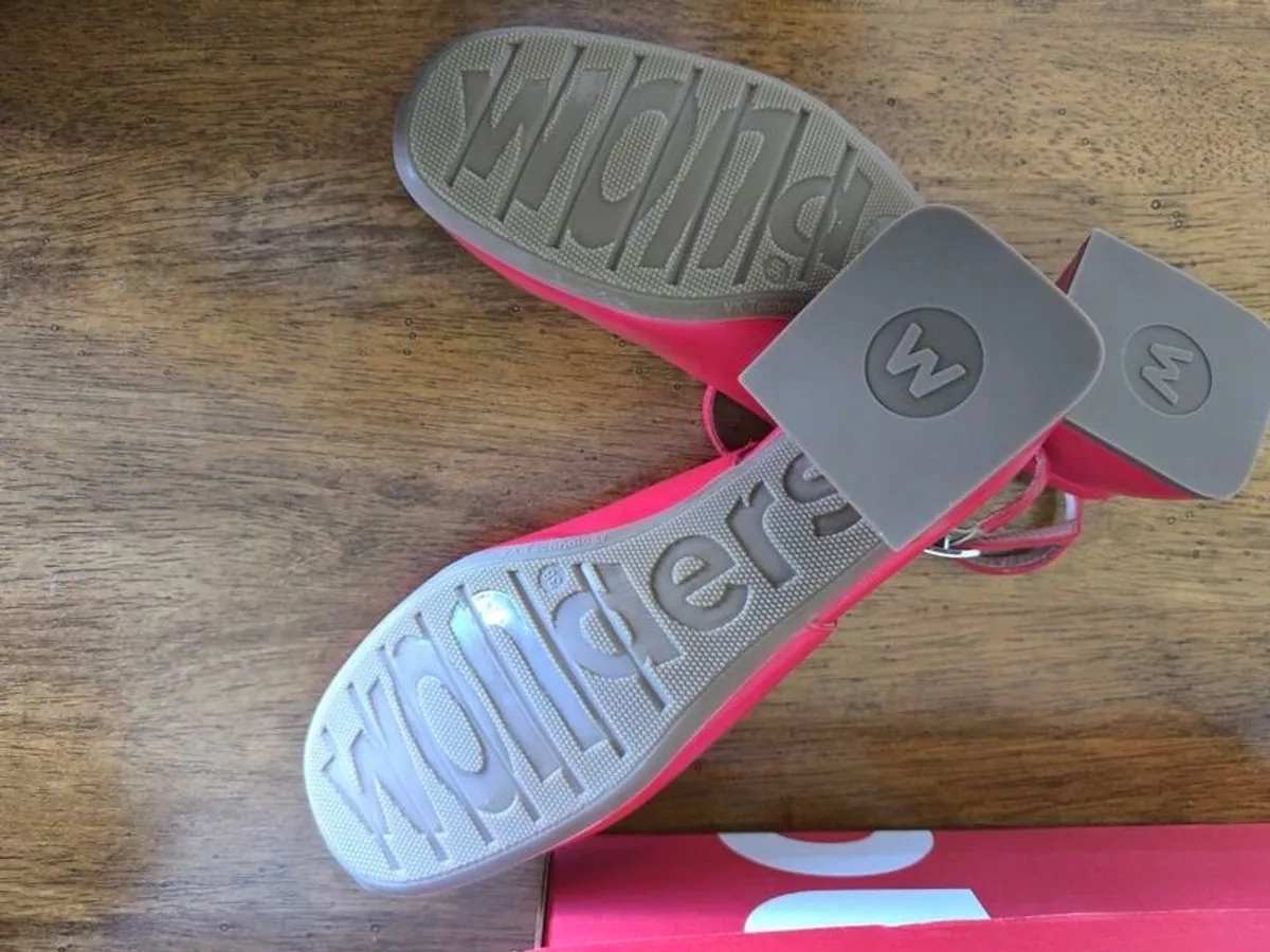 wonders sling back red new - Image 4