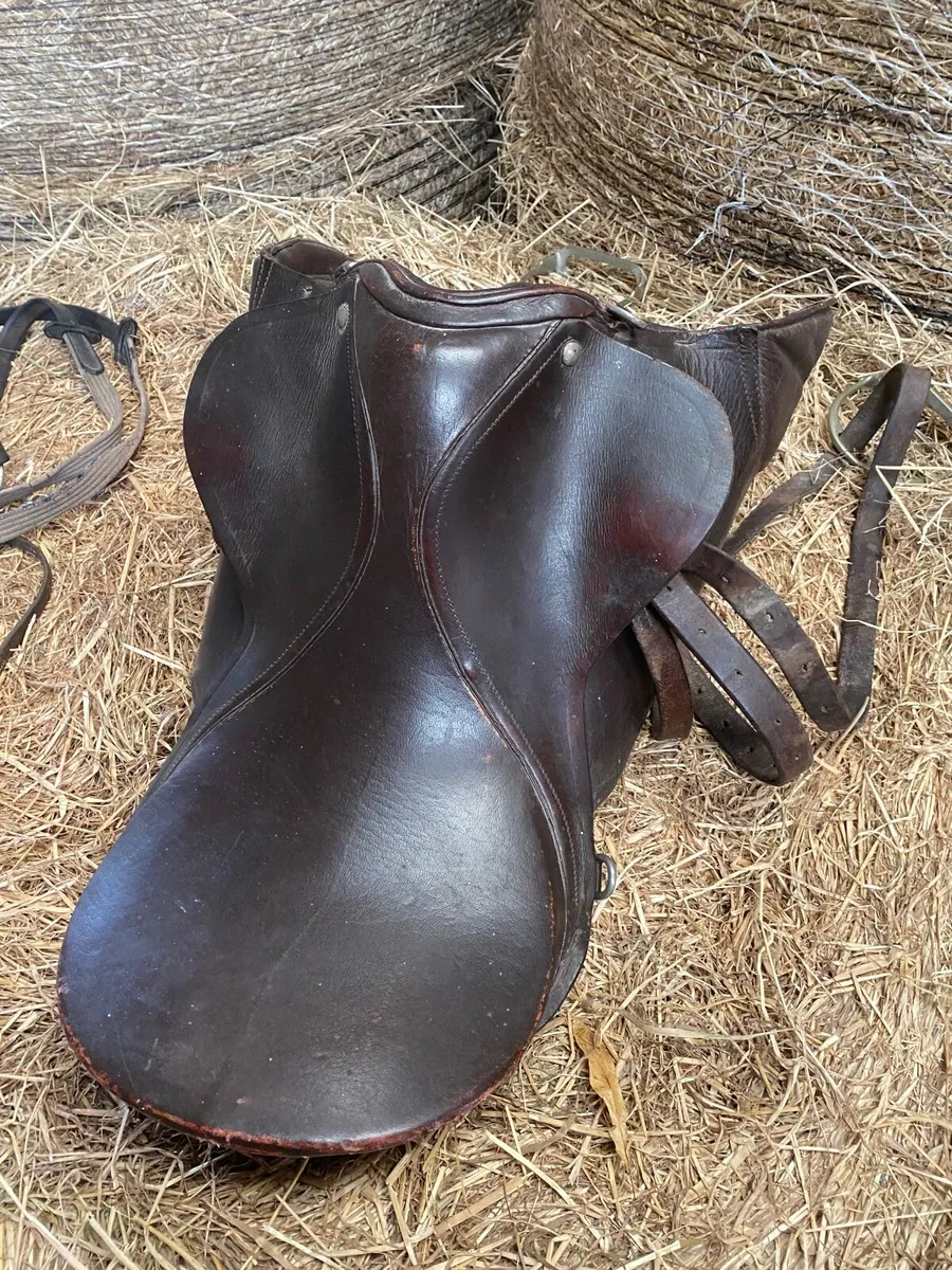 Horse saddle - Image 3