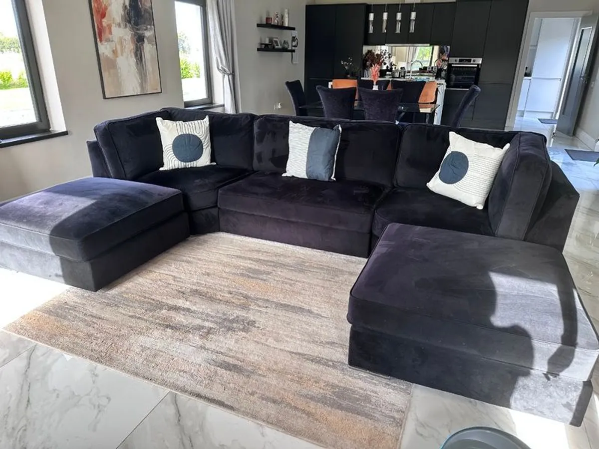 U shape sofa - Image 2