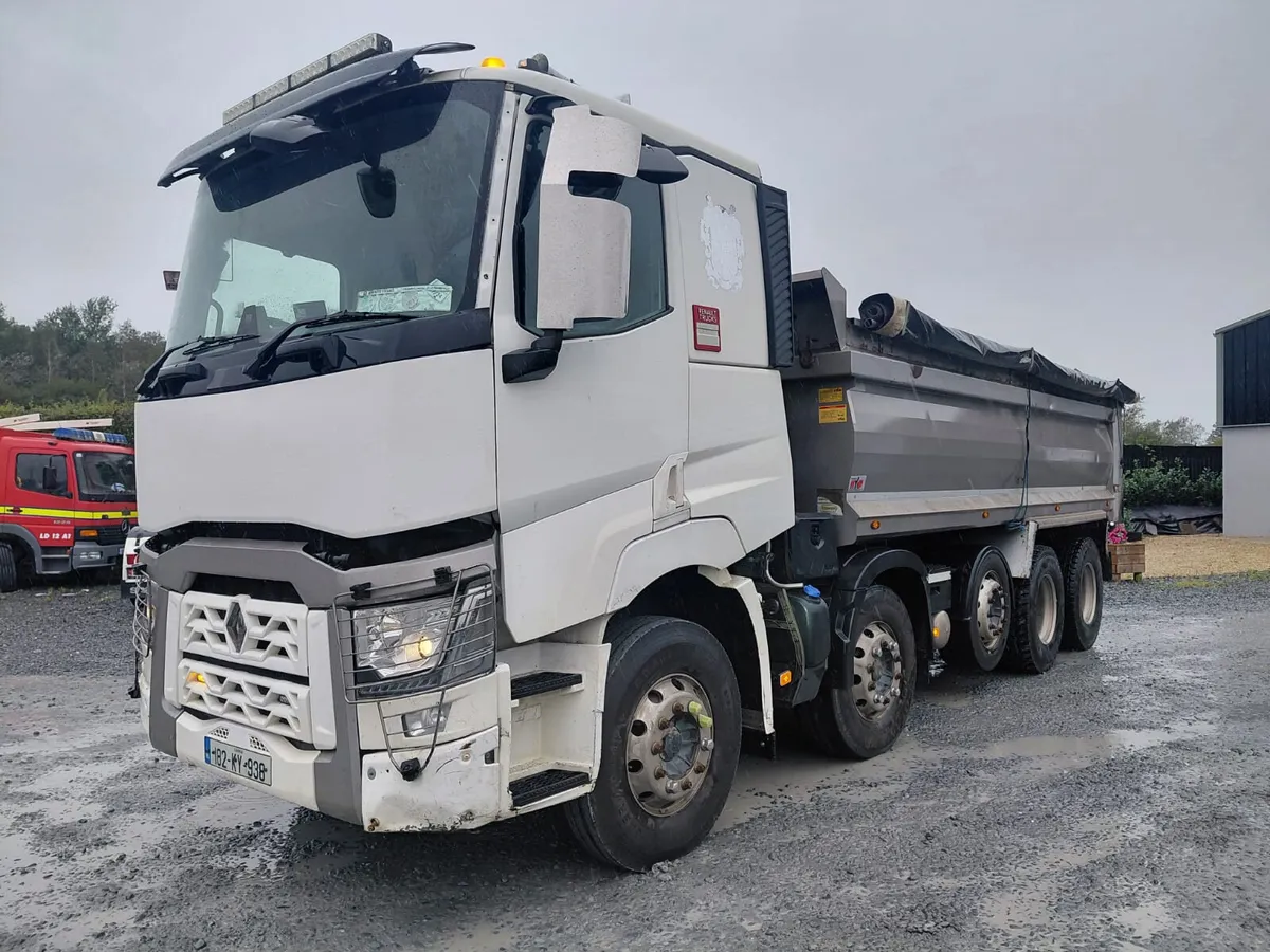 RENAULT C440 2018 10x4 tipper - Image 4