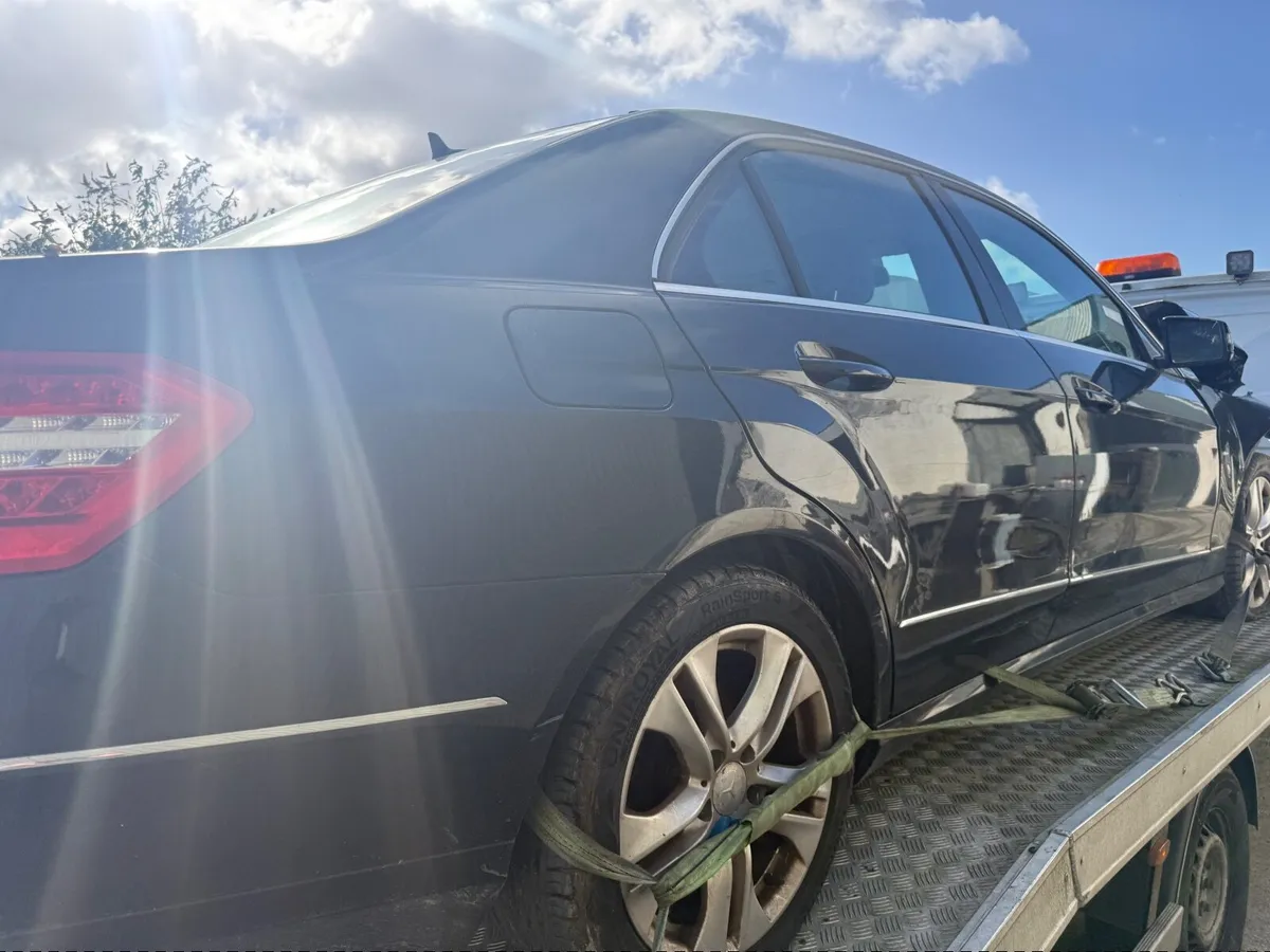 Mercedes E class 2.2 diesel Automatic - Image 1