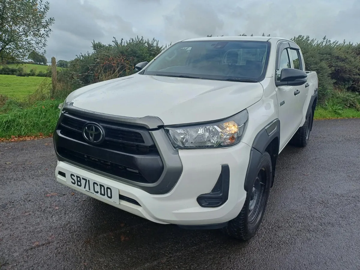2022 Toyota Hilux Active 2.4 D-4D 4WD Double Cab - Image 1