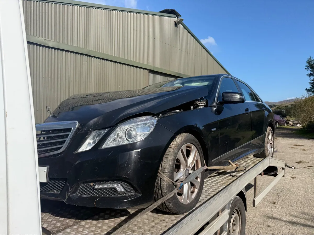 Mercedes E class 2.2 diesel Automatic - Image 4
