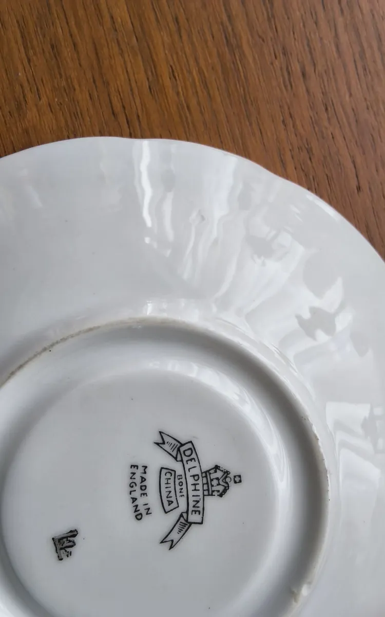 Royal Tara bone China tea  set perfect condition - Image 2