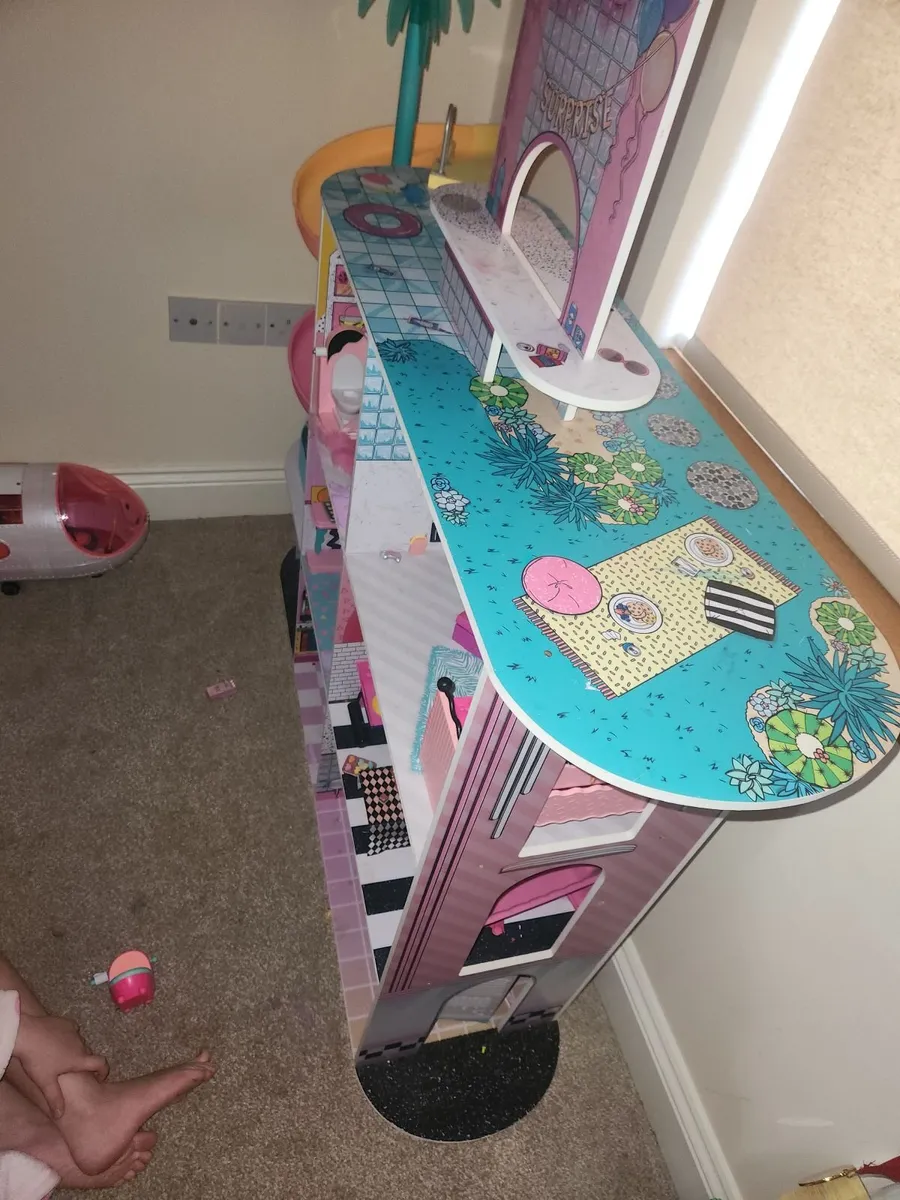 Lol dolls house - Image 1