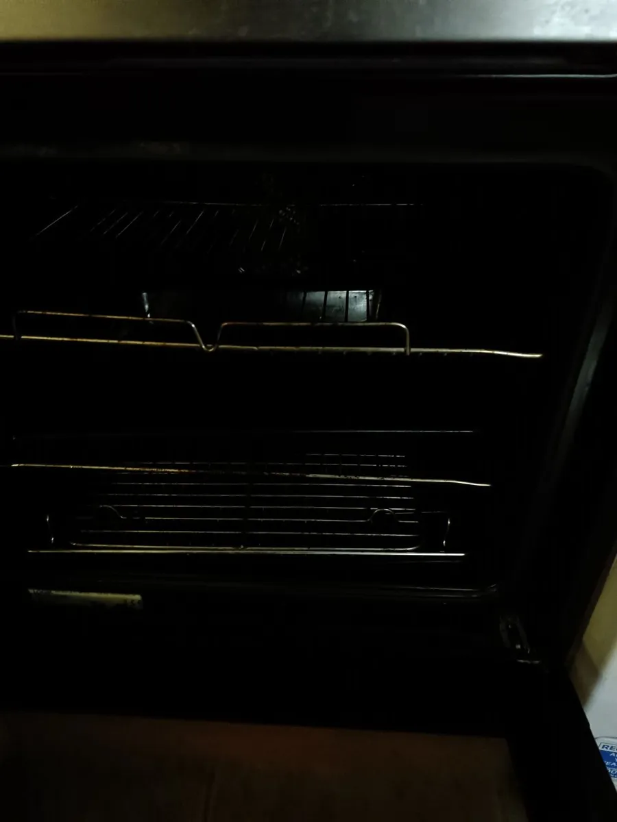 electric oven - Image 2
