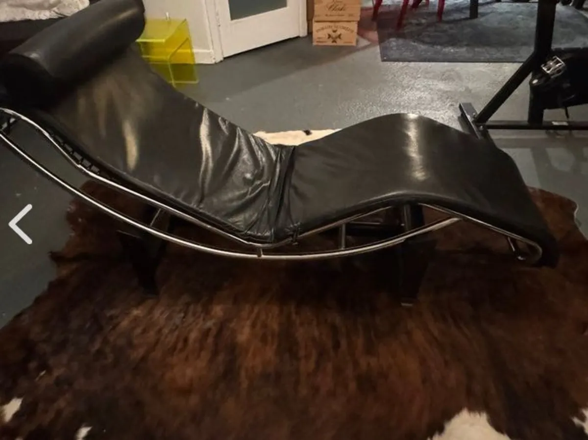 Le Corbusier Chaise Longue - Image 2