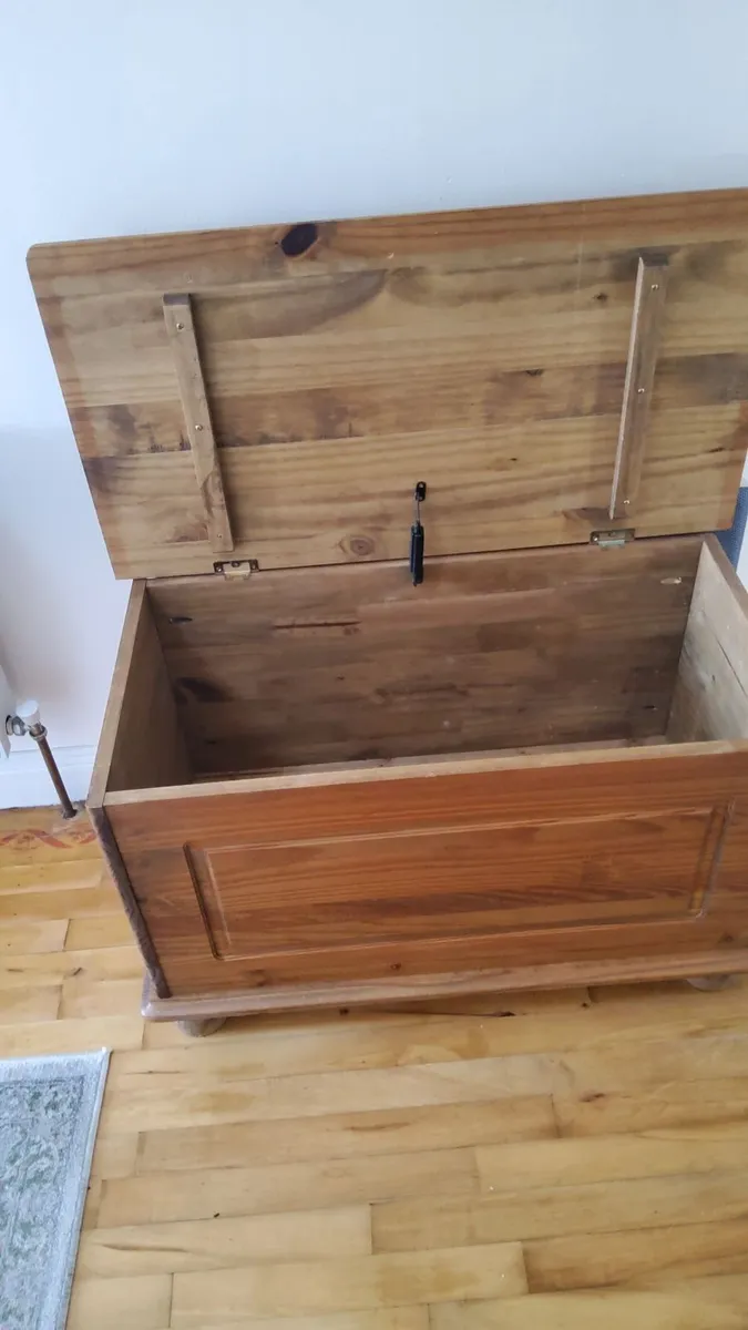 Blanket/Storage Box - Image 2