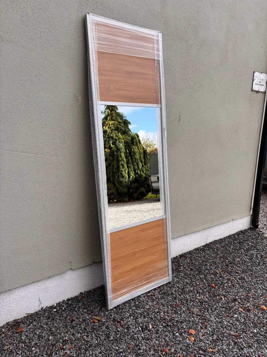 3 sliding doors - Image 1