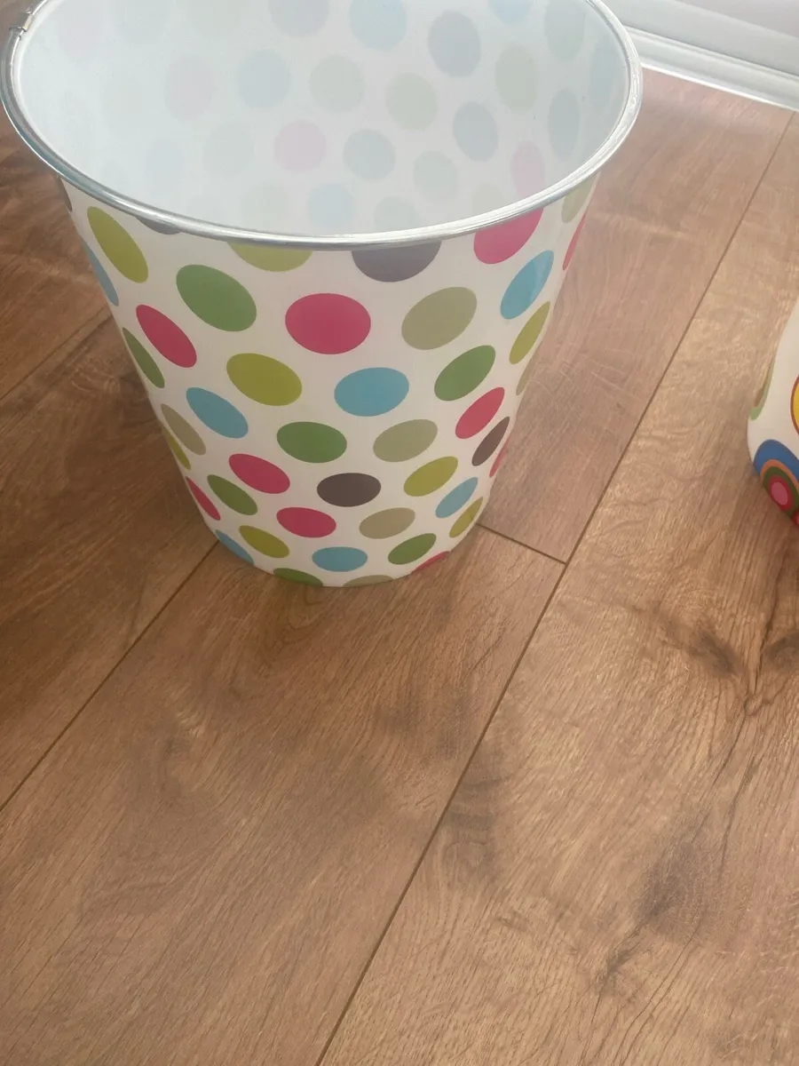 Bin - Image 3
