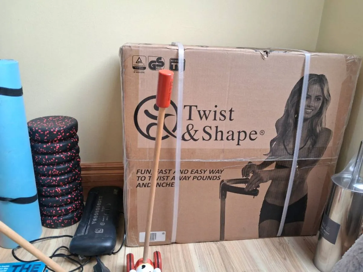 Free to takeaway - house clearance - Image 1