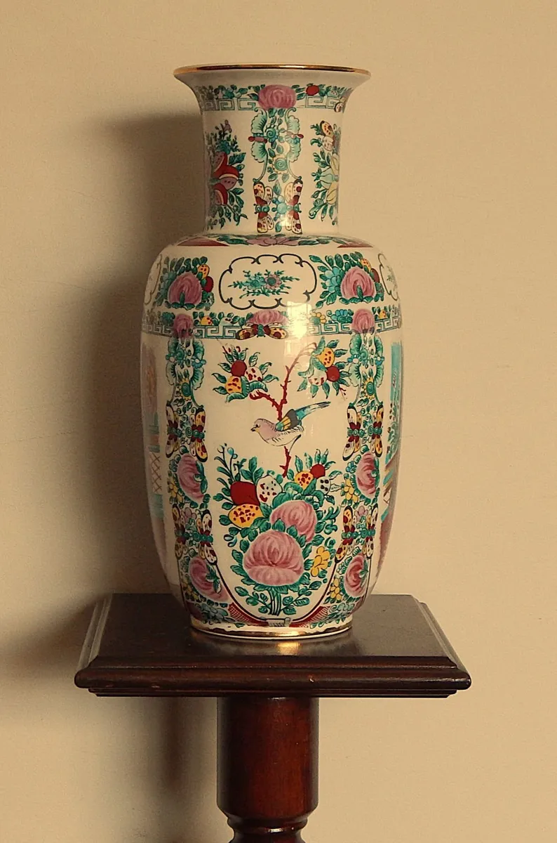 Chinese Style Art Pottery Ceramic Vase - Image 2