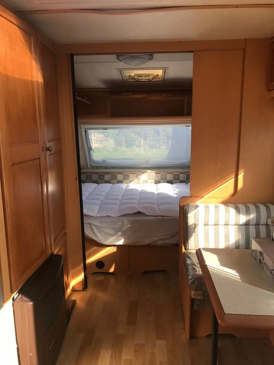 Caravan - Image 4