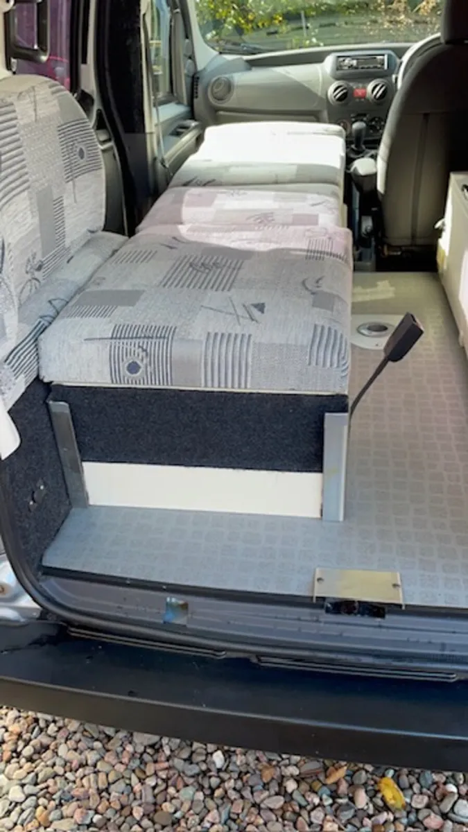 2009 CITROEN ROMA HOME R10 SOLO - Image 2