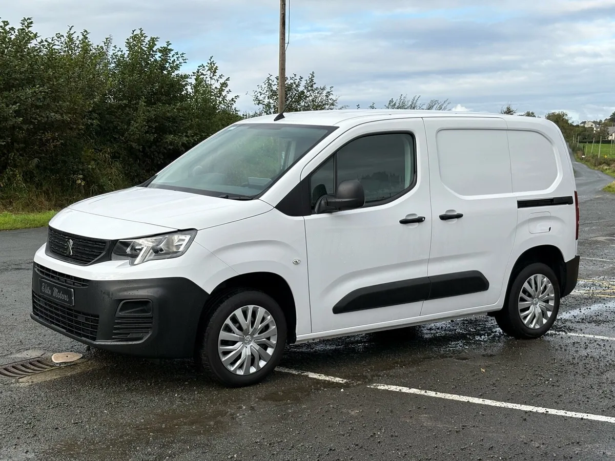 2023 (232) PEUGEOT PARTNER PROFESSIONAL - Image 4