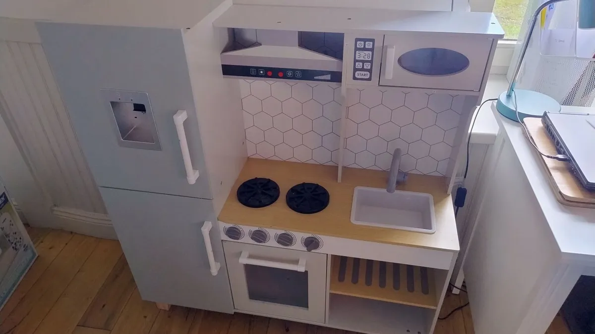 Childs Kitchen - Image 1