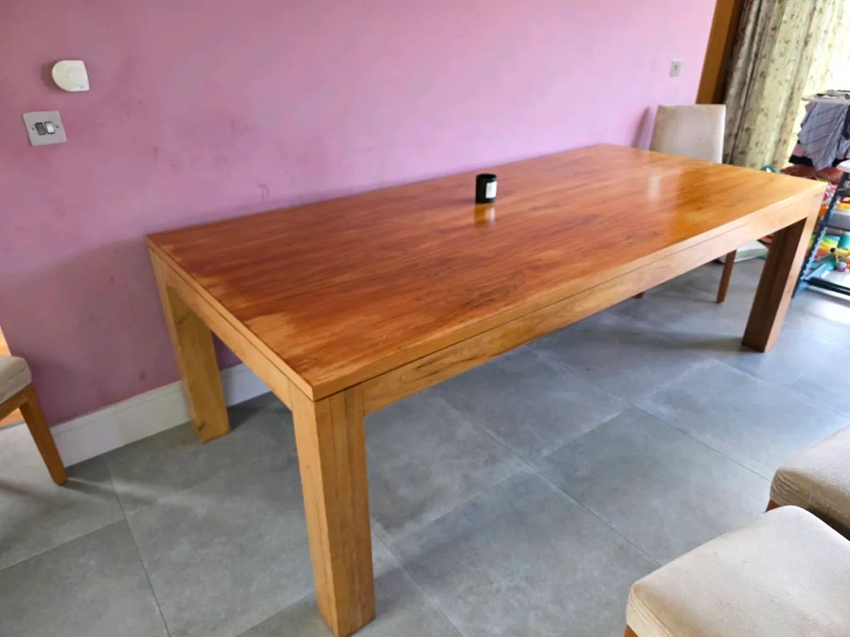 Dining table - Image 2