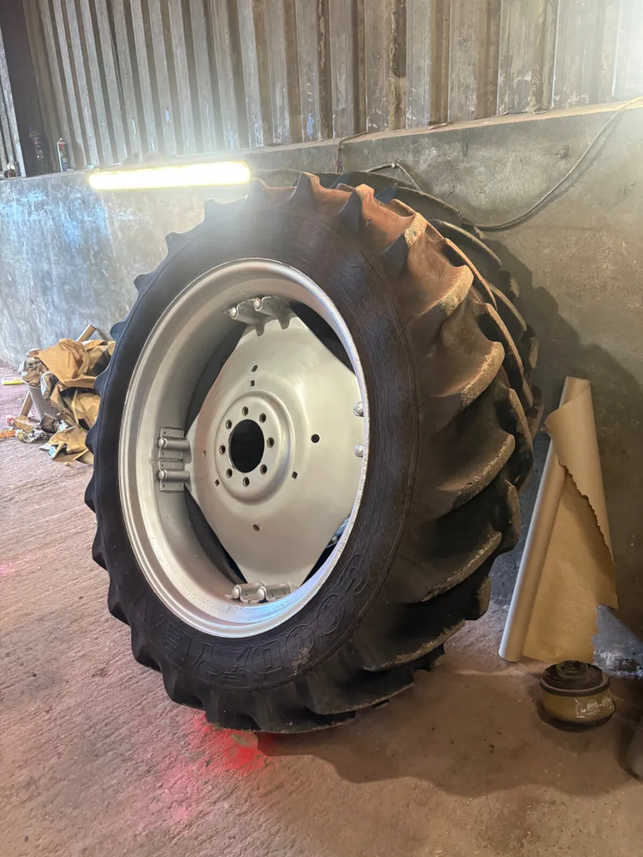 Tractor wheels - Image 3