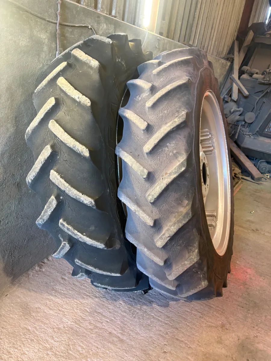 Tractor wheels - Image 2