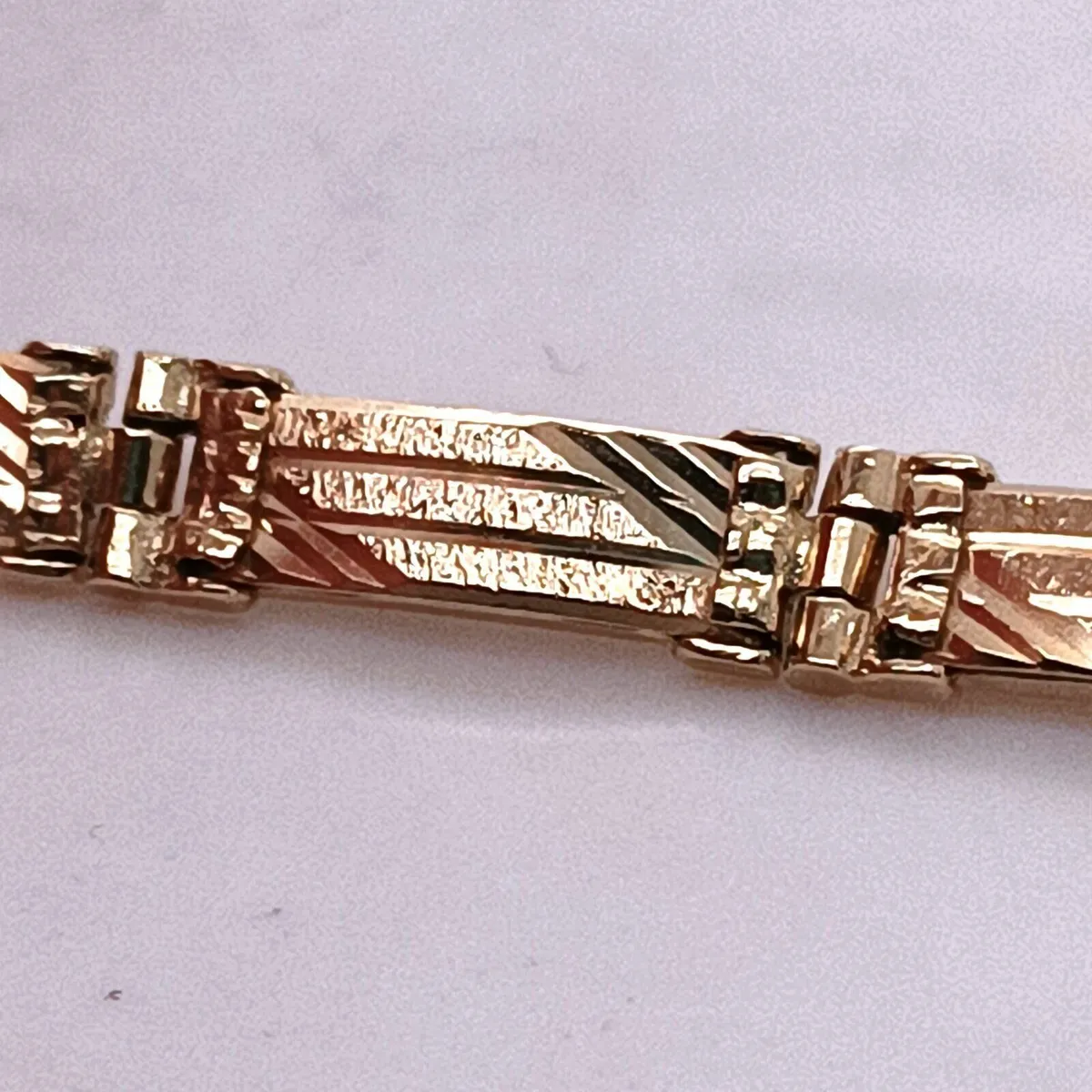 14k Yellow Gold Brushed Link Bracelet - Image 4